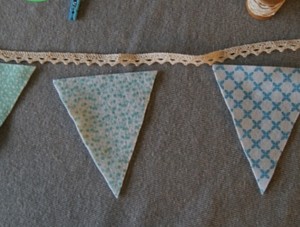Logisch plein Rondlopen DIY vlaggetjes slinger - leuke vlaggenlijn voor in je babykamer